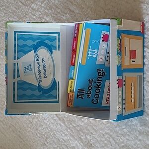 Kid's Chef Recipe Box Cook with Instruction Cards Child Small World Living Toys